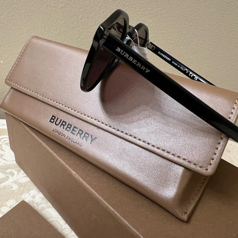 Burberry Authentic Sunglasses Full Inclusion NWT